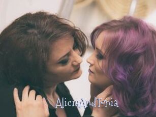 AliciaAndTonia