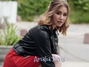 Amalia_Davis