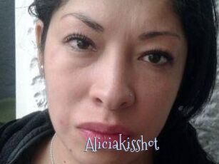 Aliciakisshot