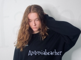 Antoniabeacher