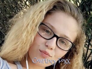 Courtney_Foxx