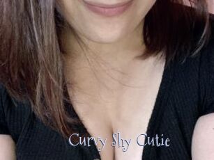 Curvy_Shy_Cutie