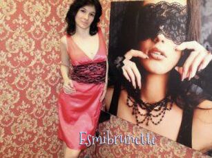 Esmibrunette