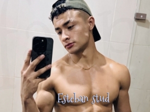 Esteban_stud