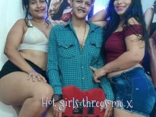 hot_girls_threesome_x Faceporno