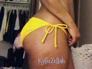 KylieZellah Faceporno