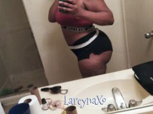 LareynaXo