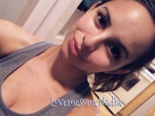 LovemesomeNadia