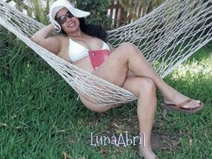 LunaAbril