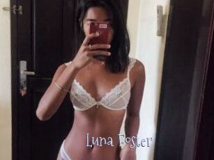 Luna_Foster