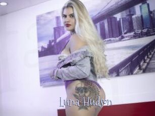 Luna_Hudson