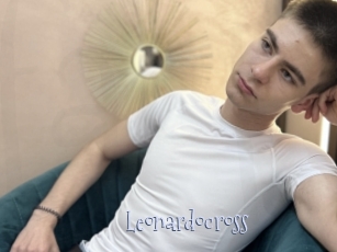 Leonardocross