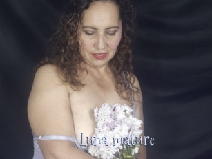 Luna_mature
