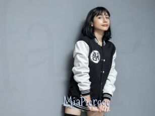 MiaPiercce Faceporno