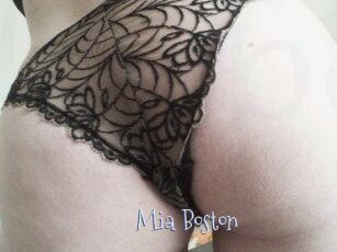 Mia_Boston