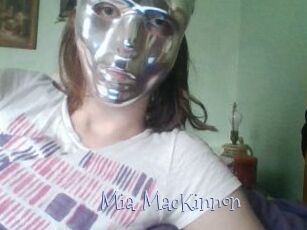 Mia_MacKinnon