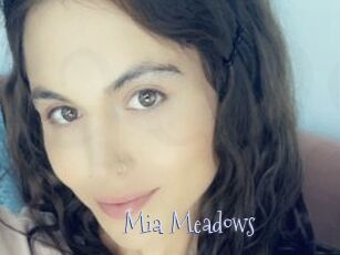 Mia_Meadows