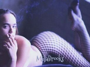 Mila_Brooks