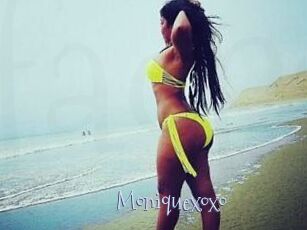 Moniquexoxo