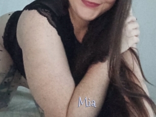 Mia