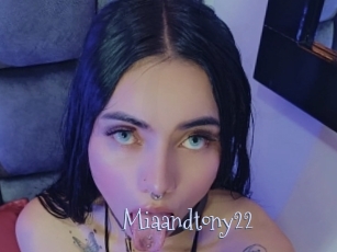 Miaandtony22