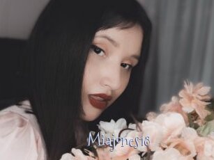 Miajones18