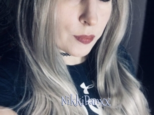 NikkiBanxx