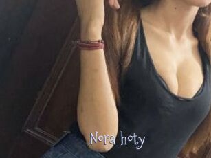 Nora_hoty