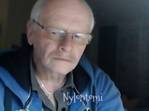 Nylontomi
