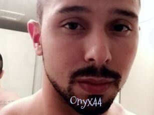 Onyx44