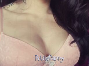 PetiteDanny Faceporno