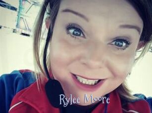 Rylee_Moore