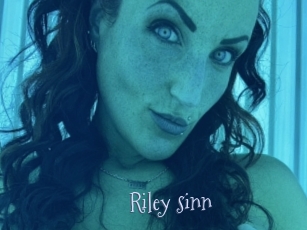 Riley_sinn