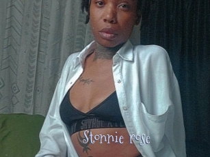 Stonnie_rose