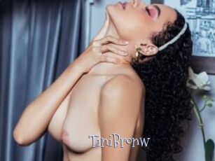 TiniBronw Faceporno