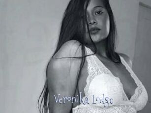 Veronika_Lodge