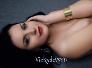 Vickydevonn