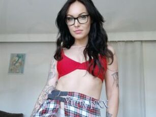 Yuna_foxx